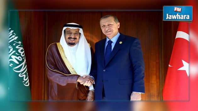 ملك السعودية يحط الرحال في أنقرة