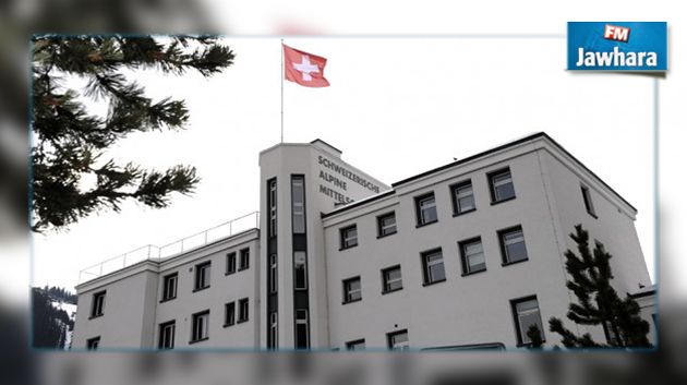 رفضا مصافحة معلمتهما : سويسرا تعلق تجنيس عائلة تلميذين مسلمين 