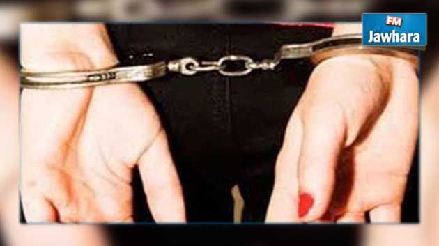 الداخلية : إيقاف مسافرة بحوزتها 2 كلغ من الذّهب