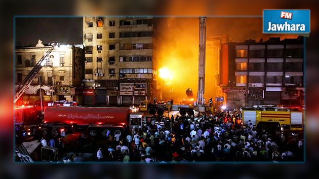 إصابة 77 شخصا في حريق بفندق وسط القاهرة