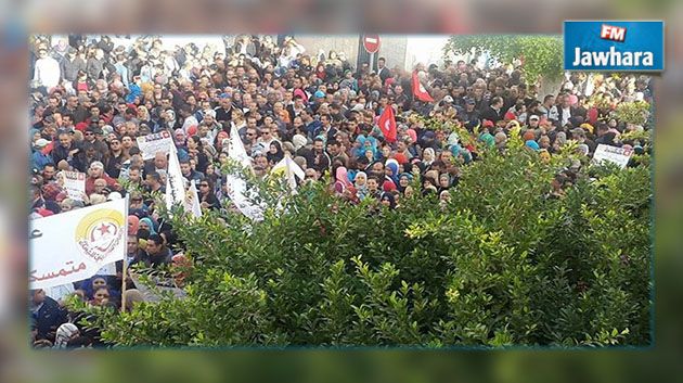 تجمعات عمالية ضد التمديد في سن التقاعد والتقليص في الجرايات