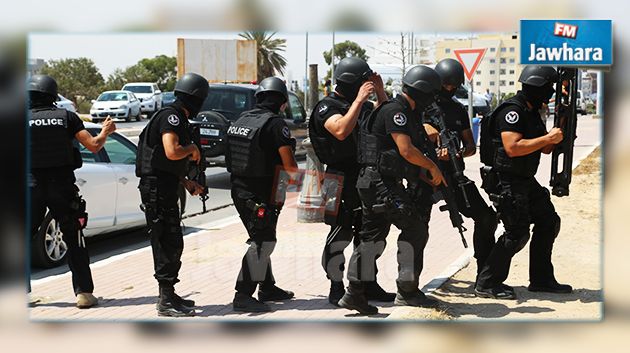 سوسة : إيقاف 64 مفتشا عنهم وحجز سيارات ومواد غذائية مهربة