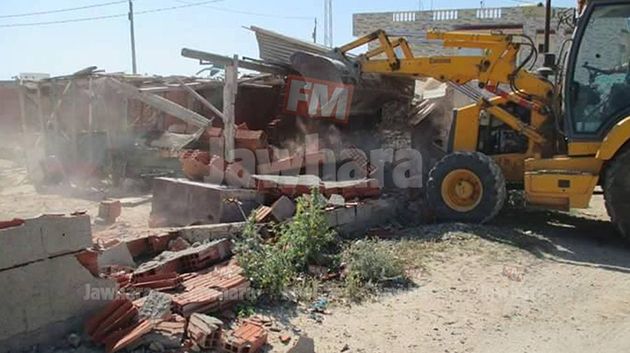 انطلاق حملة لإزالة البناءات الفوضوية