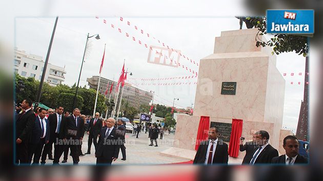 قائد السبسي يدشن تمثال الزعيم الحبيب بورقيبة