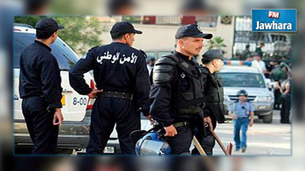 الجزائر : تفكيك شبكة لتهريب الأموال نحو تونس