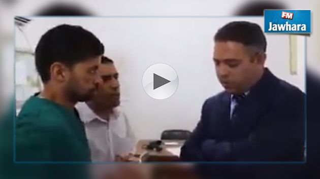 للمرّة الثانية على التوالي : والي قفصة يفاجئ عونا نائما أثناء العمل