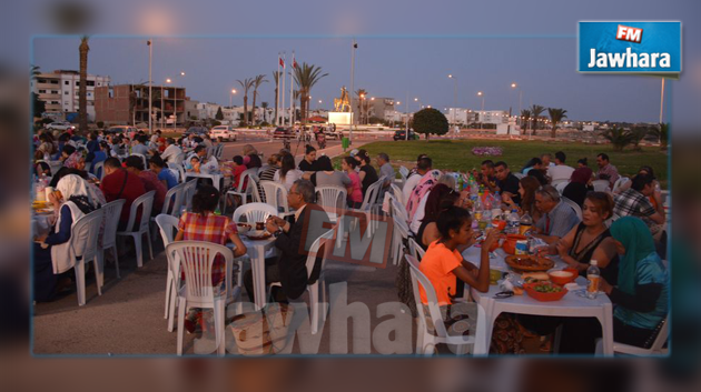 مأدبة إفطار جماعي في المنستير