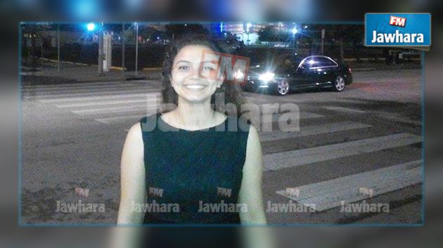 المنستير : تلميذة الثالثة ثانوي تجتاز الباكالوريا وتتحصل على معدل 18.44 !