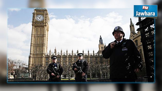 الشرطة تحاصر مبنى البرلمان البريطاني