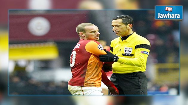 غلطة سراي يغرم شنايدر ب2.3 مليون أورو بسبب الإنذارات