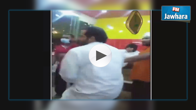 سعودي يقتل عاملا بمطعم بسبب وجبة