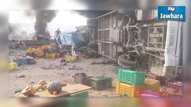 حادث مرور القصرين : الشاحنة قادمة من الجزائر