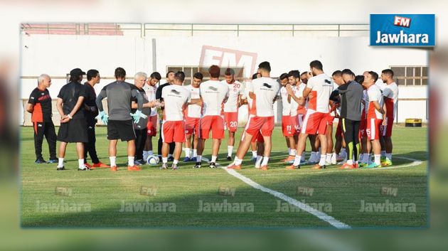 المنتخب التونسي يجري أول حصة تدريبية بملعب مصطفى بجنات