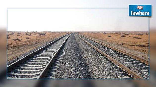 محتجون يعطلون رحلات القطار بين قفصة وصفاقس