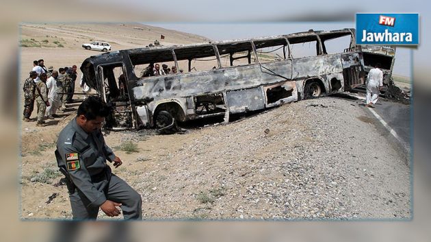 أفغانستان : مقتل 35 شخصا في اصطدام حافلة بصهريج وقود