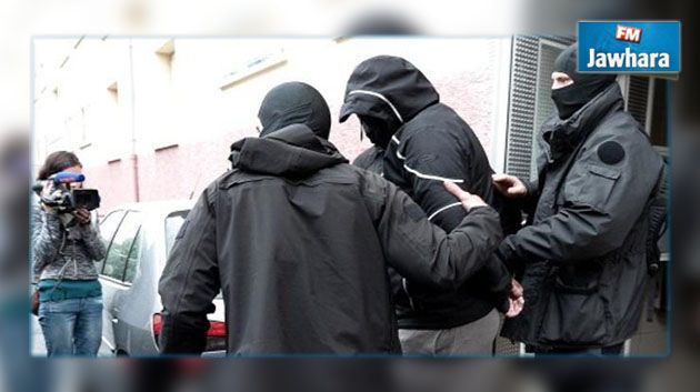 ترحيل تونسي متطرف من فرنسا