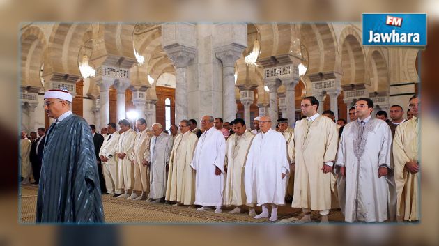 الرؤساء الثلاثة يؤدون صلاة العيد