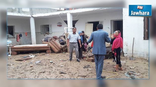 بعد أن أغرقت الأمطار الأخيرة منزلها : معتمد القلعة الصغرى يستجيب لاستغاثة مواطنة