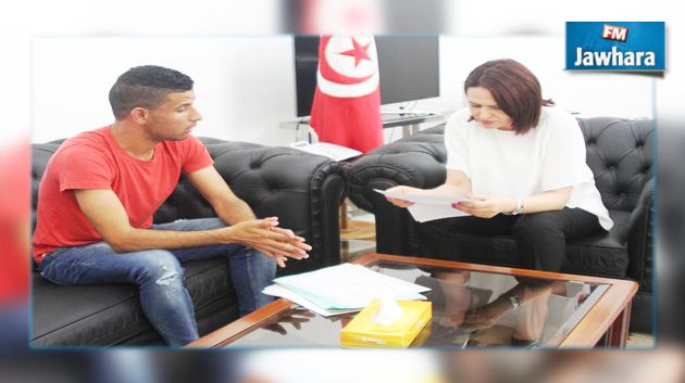 عمر يحي يلتقي ماجدولين الشارني و يلغى إعتصامه بالوزارة