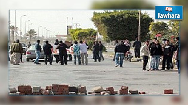 محتجون يوافقون على فتح الطريق الرابطة بين سليانة والقيروان 
