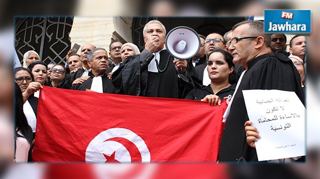 بسبب الضريبة الجديدة : المحامون ينتفضون