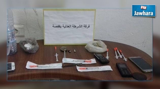 قفصة : إيقاف 3 أشخاص بصدد استهلاك مواد مخدرة من بينهم تلميذ
