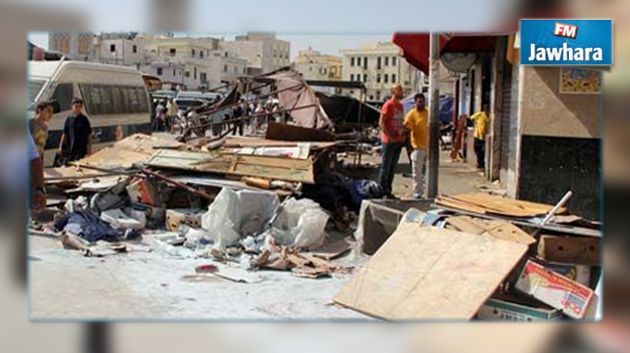 حملة لإزالة الإنتصاب الفوضوي واستغلال الأرصفة بالحمامات 