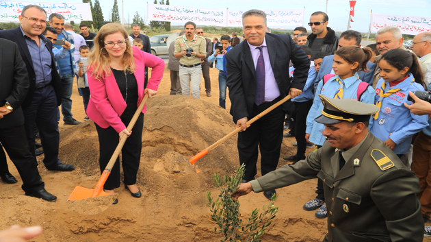 وزيرة الطاقة و المناجم تشرف على الاحتفال بعيد الوطني للشجرة