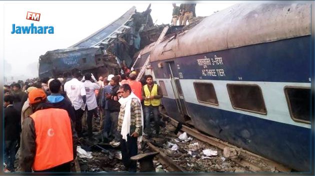 حادث قطار في الهند يسفر عن مقتل 90 شخصا