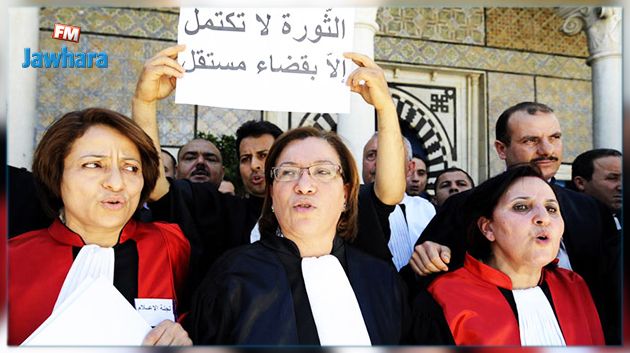 القضاة يصعدون احتجاجاتهم