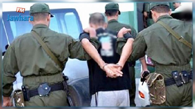 الجيش الجزائري يقضي على إرهابيَيْن و يلقي القبض على اثنين آخرين