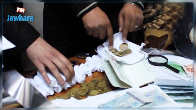 القصرين : حجز حوالي 80 ألف دينار من العملة المزيّفة و قطع أثرية