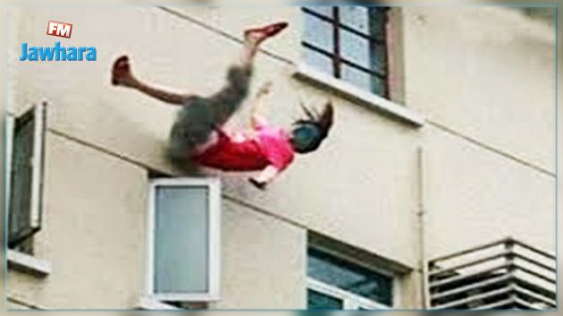 سقوط امرأة من الطابق الأول اثر خلاف مع زوجها