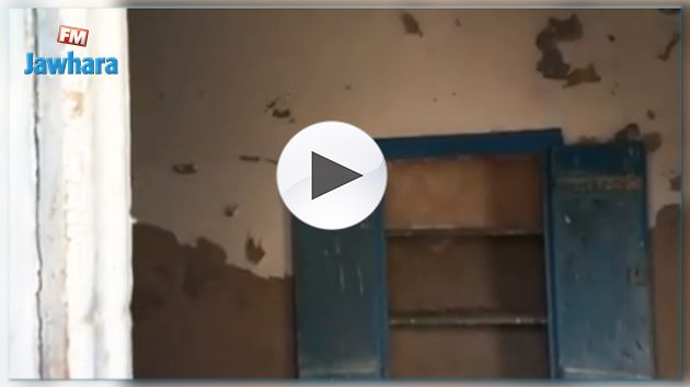 السفير الفرنسي يزور بيت فرحات حشاد في قرقنة