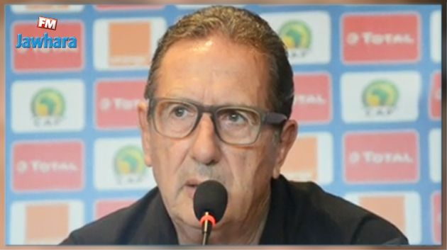 ليكنز يستقيل من تدريب المنتخب الجزائري