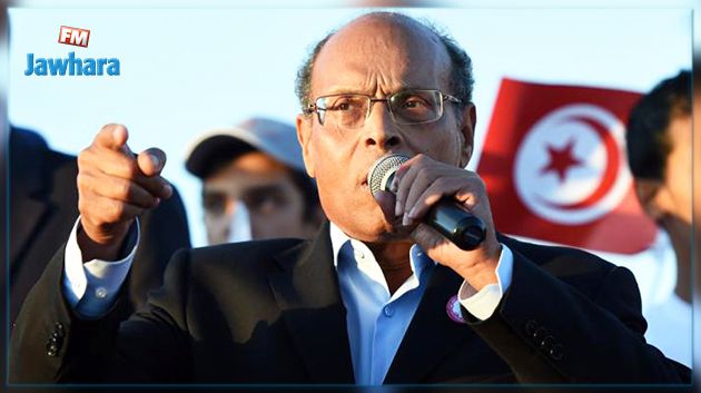 نائب خارجية سوريا يحمل 