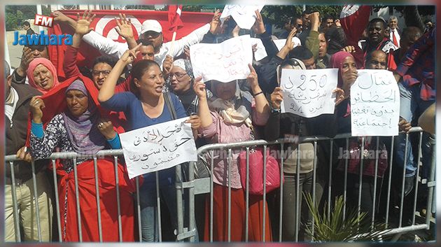 مدنين : وقفة احتجاجية لأعوان الحضائر البلدية
