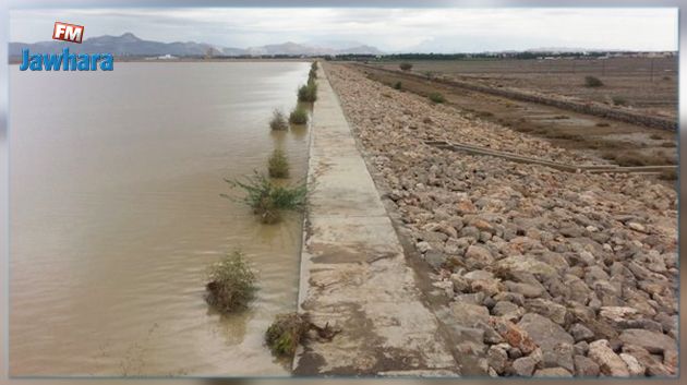 انقطاع حركة المرور بالطريق الوطنيّة رقم 17 بين طبرقة و عين دراهم