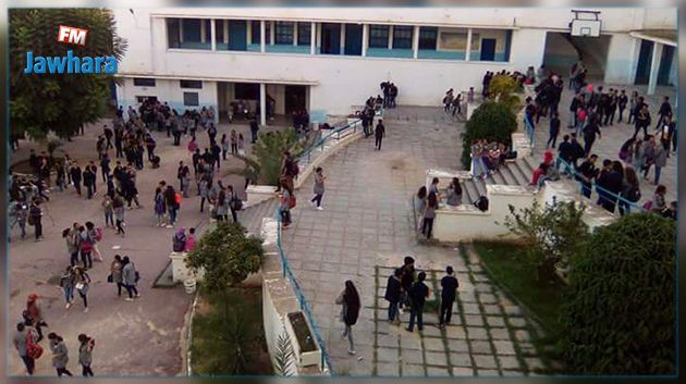مشاكل إدارية في المدرسة الإعدادية النموذجية بسوسة.. والتلاميذ هم الضحية