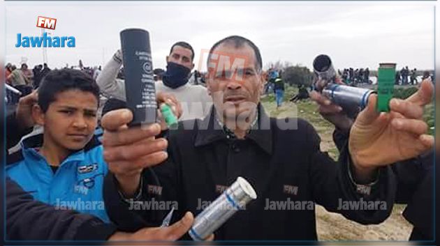 ارتفاع حدة التوتر في البرادعة والأهالي يتهمون الأمن باستعمال الرش