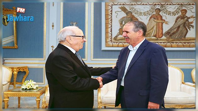 بالفيديو : لقاء بين رئيس الجمهورية والطبوبي