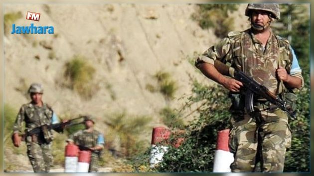 الجيش الجزائري يقضي على إرهابيَيْن و يلقي القبض على اثنين آخرين