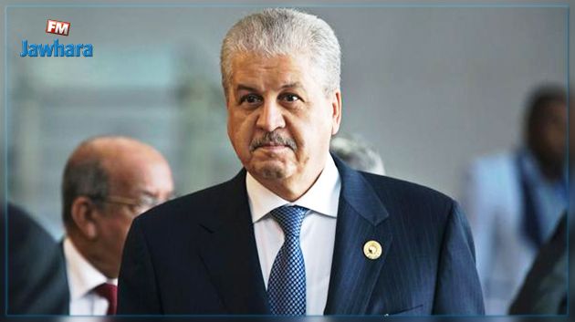 الوزير الأول الجزائري يؤدي زيارة عمل إلى تونس