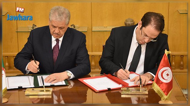التوقيع على جملة من الإتفاقيات بين تونس والجزائر 