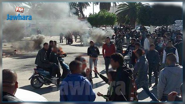 محاكمة أكثر من 300 تونسي بسبب المشاركة في احتجاجات اجتماعية