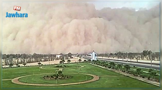 السعودية : اضطراب في رحلات الطيران بسبب عاصفة قوية