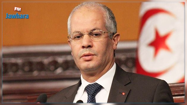 وزير التشغيل : عملية إمضاء عقود الشغل انطلقت وهذه شروط الانتفاع بـ