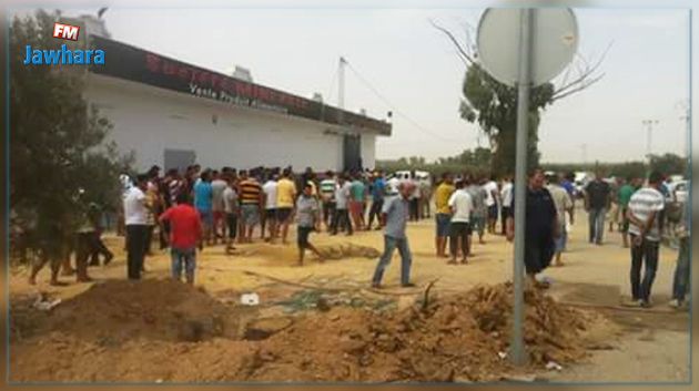 نائبة عن النهضة : نقطة بيع الخمور بالجم غير قانونية وسيتم فتح تحقيق