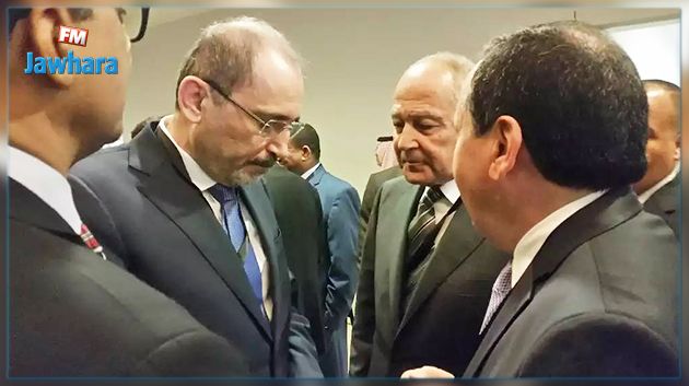 استعدادا للقمة العربية : تونس تدعو لحل الأزمات في هذه الدول