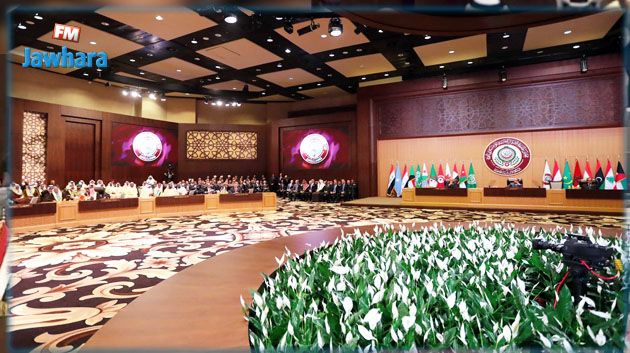 القمة العربية تدعم جوار ليبيا في السعي لحل أزمتها